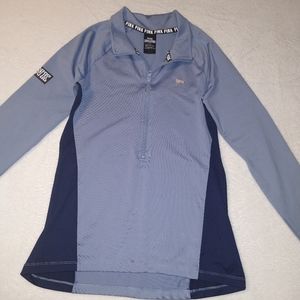 Pink sweater color blue